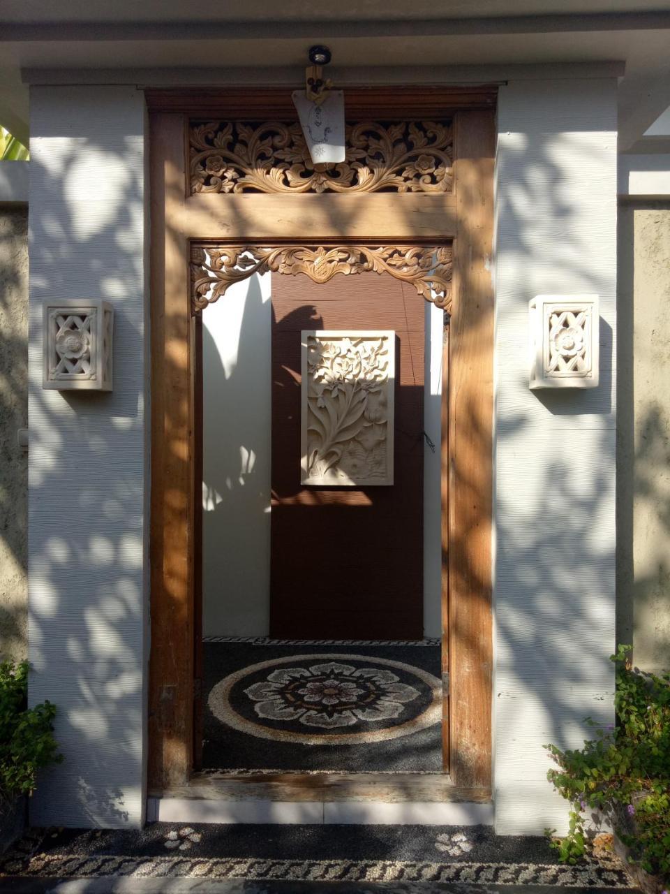 The Surya Kuta Villa Kültér fotó